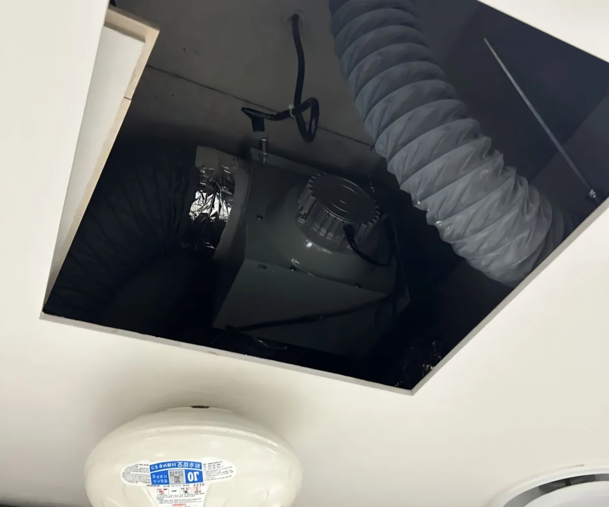 시로코팬 교체 현장 사진 (관련 서비스: 식당창문환풍기)